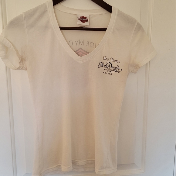 🖤 Harley-Davidson 'I Ride My Own' Tee – Empowering Women’s Biker Shirt - Picture 2 of 4